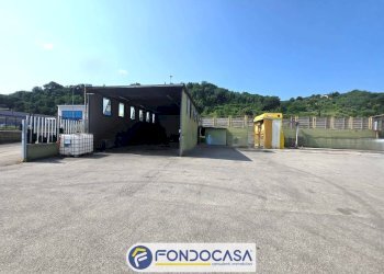 Foto 6 - Attività Commerciale Via Piceno Aprutina
 
33, Ascoli Piceno - foto 6