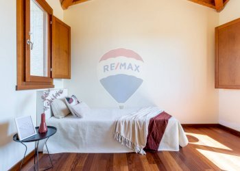 Camera / camera da letto - Villa a Schiera Via Parigi
 
34, Cagliari - foto 9