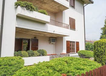 Foto 2 - Quadrilocale via marco polo
 
30, Treviolo - foto 2