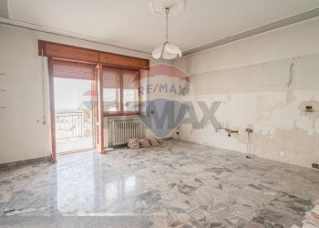 Stanza vuota - Villa Bifamiliare Montenero di Bisaccia - foto 14