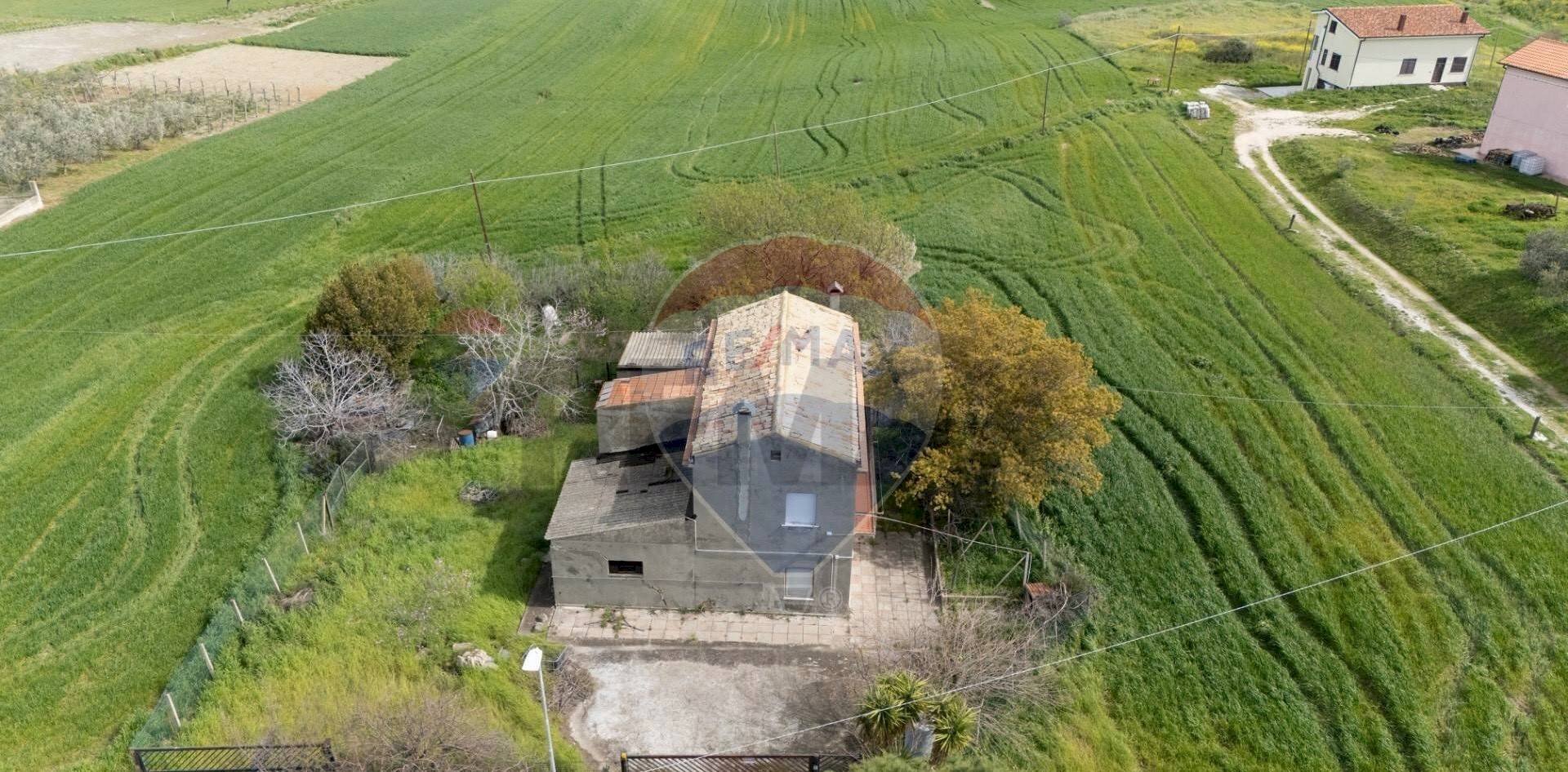 Casa all\'aperto - Independent house C/da Montalfano
44, Cupello - photo 2