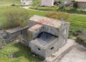 Casa all\'aperto - Casa indipendente C/da Montalfano
 
44, Cupello - foto 3
