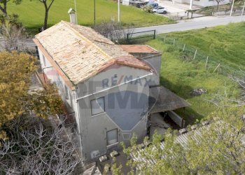 Casa all\'aperto - Casa indipendente C/da Montalfano
 
44, Cupello - foto 4