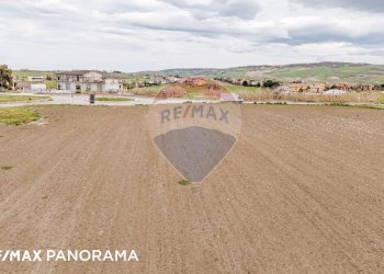 Foto 3 - Terreno edificabile Via sturzo
snc, Montenero di Bisaccia - foto 3