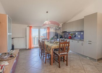 Foto 3 - Trilocale Via Miramonti
 
1/A, Cupello - foto 3