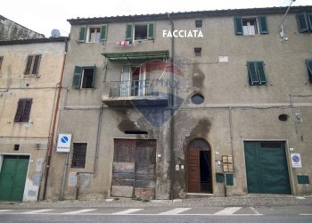 FACCIATA - Quadrilocale VIA NAZIONALE
 
24, Roccastrada - foto 4