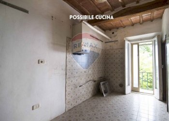 CUCINA CON TERRAZZA - Quadrilocale VIA NAZIONALE
 
24, Roccastrada - foto 9