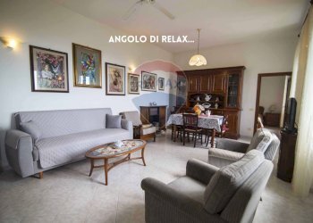 SOGGIORNO - Trilocale PIAZZA DEI MONTINI
 
3, Roccastrada - foto 2