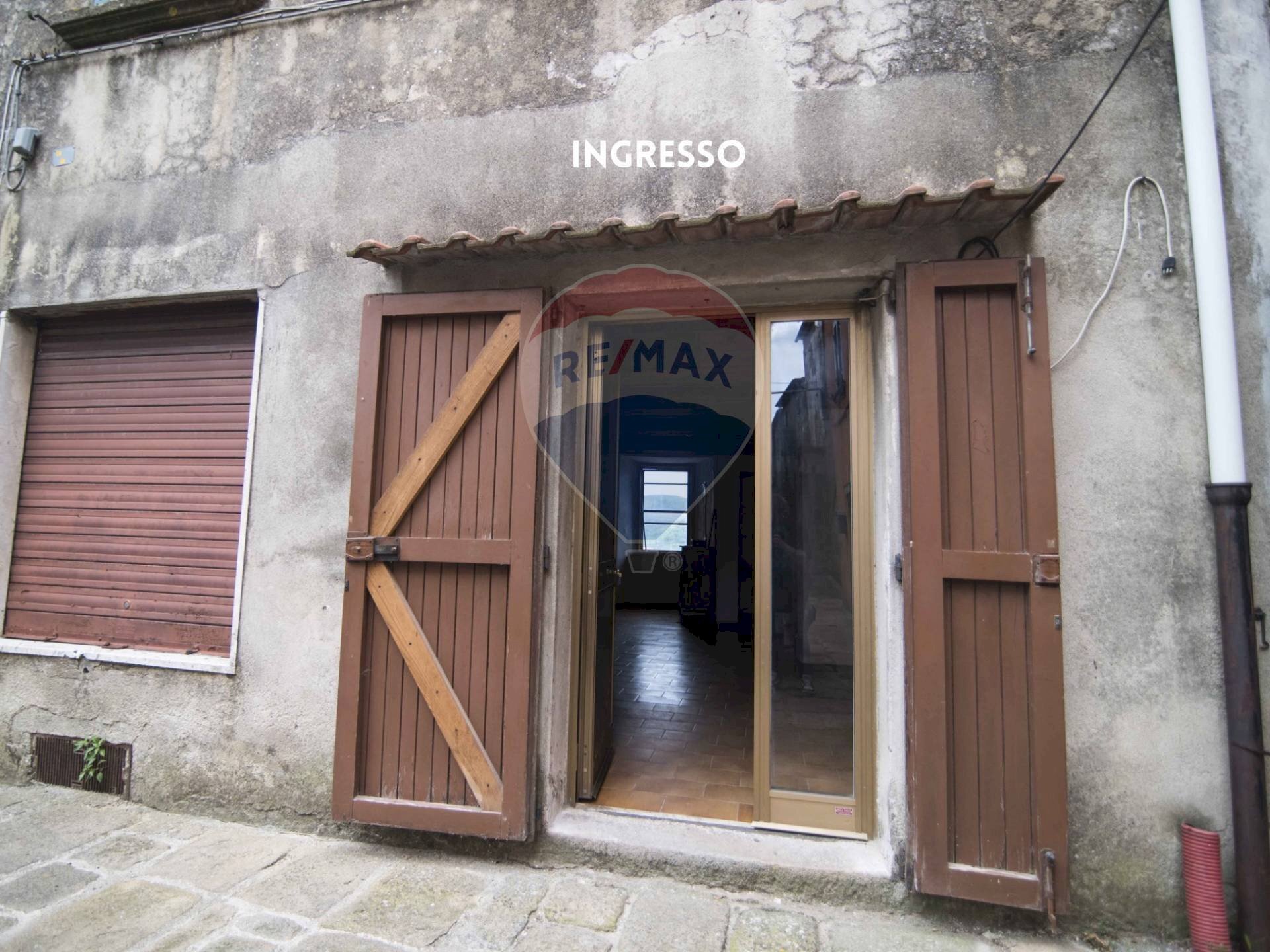 ENTRATA SU STRADA - Shop PIAZZA D'ARMI
9, Roccastrada - photo 2