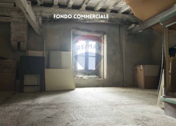 PIANO RIALZATO - Negozio PIAZZA D'ARMI
 
9, Roccastrada - foto 17