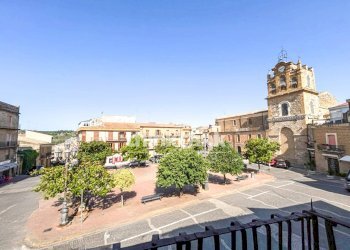 Foto 2 - Villa Piazza Filippo Cordova, Aidone - foto 2