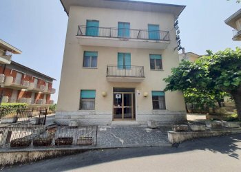 Foto 1 - Hotel via giosuè carducci
 
10, Chianciano Terme - foto 1