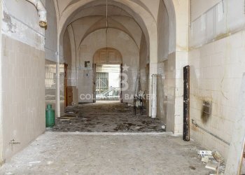 Foto 2 - Locale Commerciale Piazza Odigidria
 
4/5, Acireale - foto 2