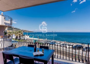 Foto 1 - Appartamento Via Cristoforo Colombo
 
5, Giardini-Naxos - foto 1