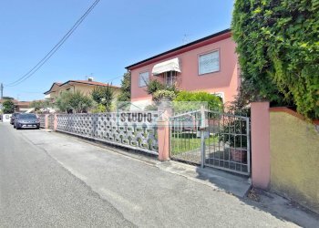 Foto 2 - Villa via dei platani
 
10, Viareggio - foto 2