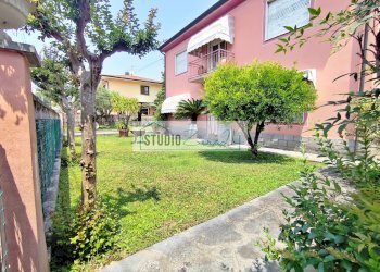 Foto 6 - Villa via dei platani
 
10, Viareggio - foto 6