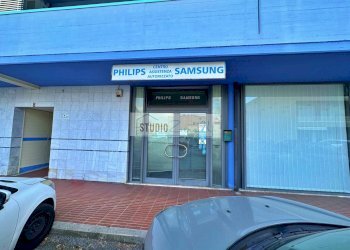 Foto 2 - Locale Commerciale VIa Monte Sagro, Viareggio - foto 2