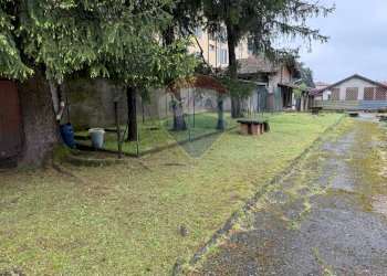 Giardino - Casa indipendente via Sirtori
 
11, Monticello Brianza - foto 30