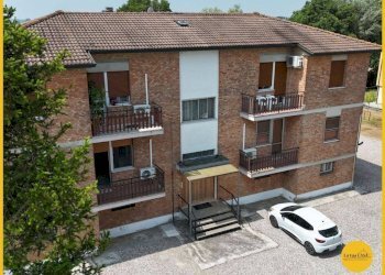 Foto 3 - Four-room apartment via canale della botte
 
21, Molinella - photo 3