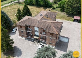 Foto 6 - Four-room apartment via canale della botte
 
21, Molinella - photo 6