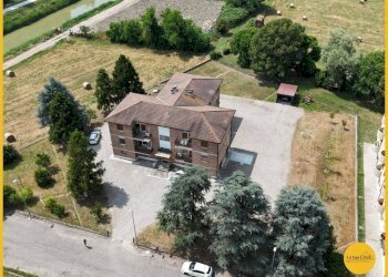 Foto 7 - Four-room apartment via canale della botte
 
21, Molinella - photo 7