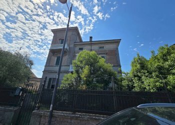 Foto 4 - Stabile - Palazzo Via XX settembre
 
121, Codigoro - foto 4