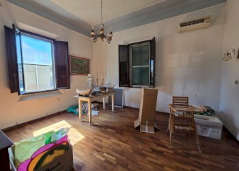 Foto 3 - Stabile - Palazzo Via XX settembre
 
121, Codigoro - foto 3