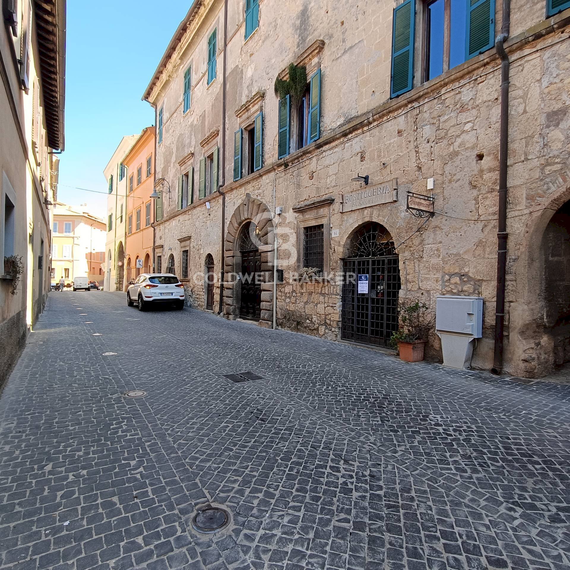 Foto 1 - Locale Commerciale Via di Porta Tarquinia
 
14, Tarquinia - foto 1