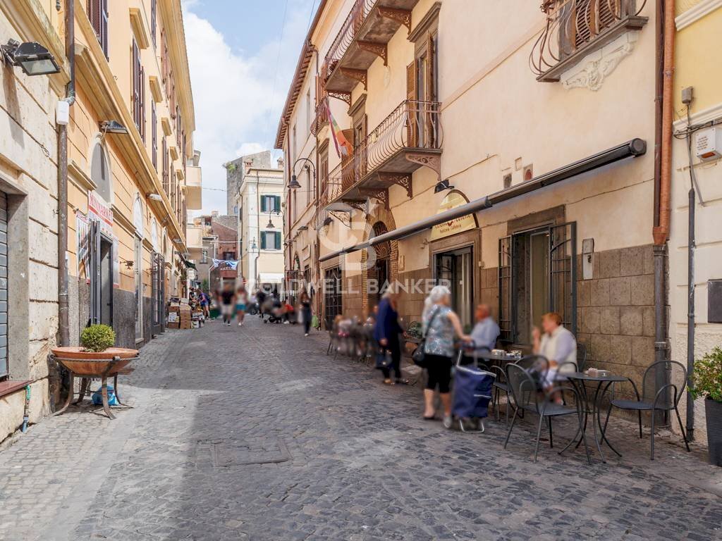 Foto 2 - Magazzino Via Giuseppe Garibaldi
 
10, Tarquinia - foto 2