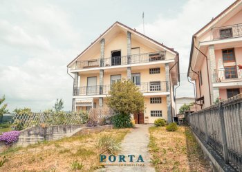 Foto 1 - Quadrilocale Via per Farigliano
 
18, Carrù - foto 1