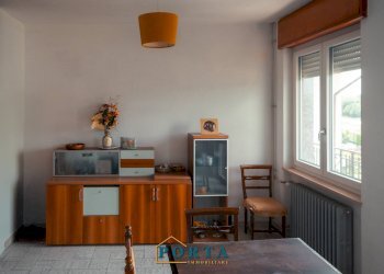 Foto 4 - Quadrilocale Via per Farigliano
 
18, Carrù - foto 4