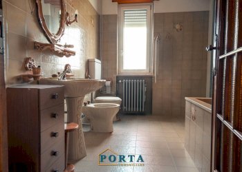 Foto 11 - Quadrilocale Via per Farigliano
 
18, Carrù - foto 11