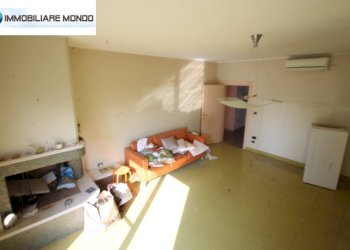 Cucina col camino - Appartamento Via Provinciale, Ururi - foto 14