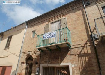 Foto 1 - Casa indipendente Via delle Rose
 
17, Ururi - foto 1