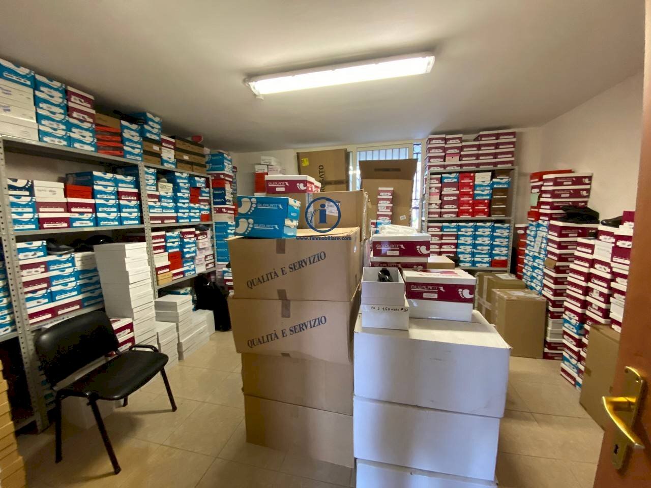 Foto 5 - Magazzino VIA GROTTA
 
28, San Nicola la Strada - foto 3