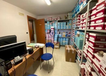 Foto 8 - Magazzino VIA GROTTA
 
28, San Nicola la Strada - foto 6