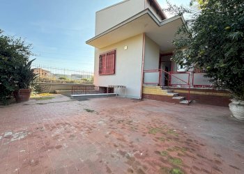 Foto 2 - Independent house Strada Ponteselice
 
32, Casagiove - photo 2