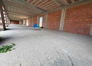 Foto 8 - Negozio Via Appia
198, San Nicola la Strada - foto 8