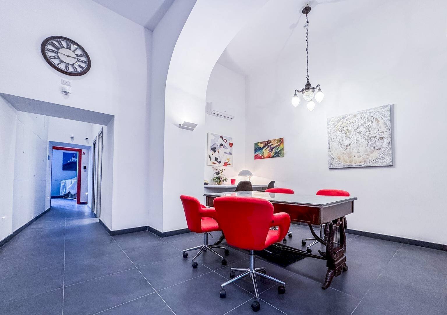 Foto 2 - Trilocale via Santa Lucia
15, Napoli - foto 2