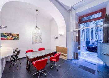 Foto 5 - Trilocale via Santa Lucia
 
15, Napoli - foto 5