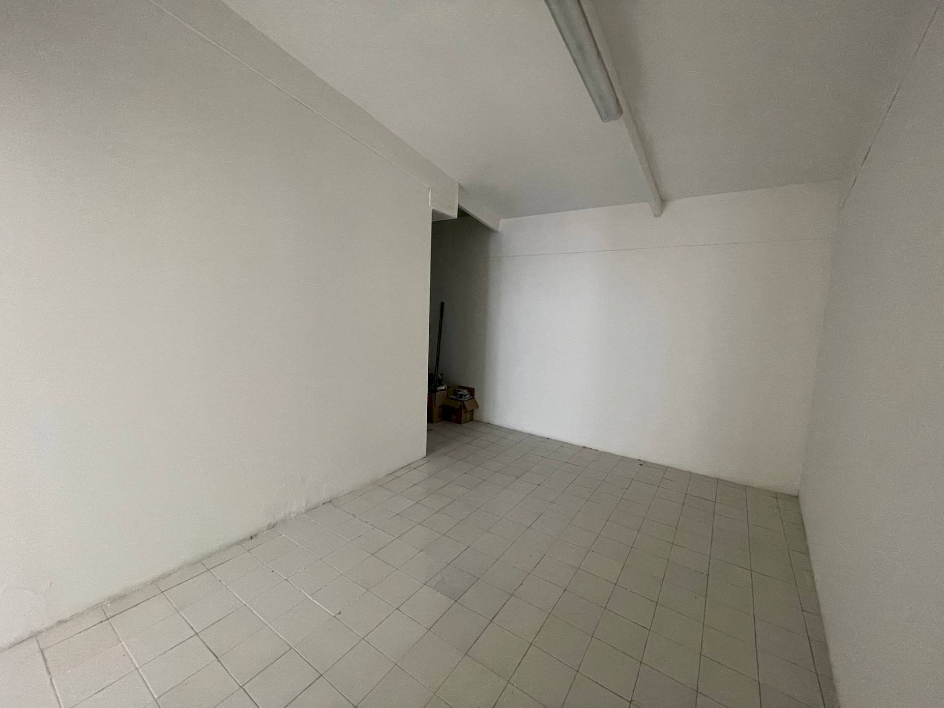 Foto 3 - Warehouse CORSO TRIESTE
82, Caserta - photo 3