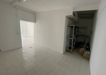 Foto 5 - Magazzino CORSO TRIESTE
 
82, Caserta - foto 5