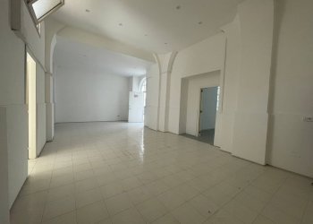 Foto 6 - Magazzino CORSO TRIESTE
 
82, Caserta - foto 6