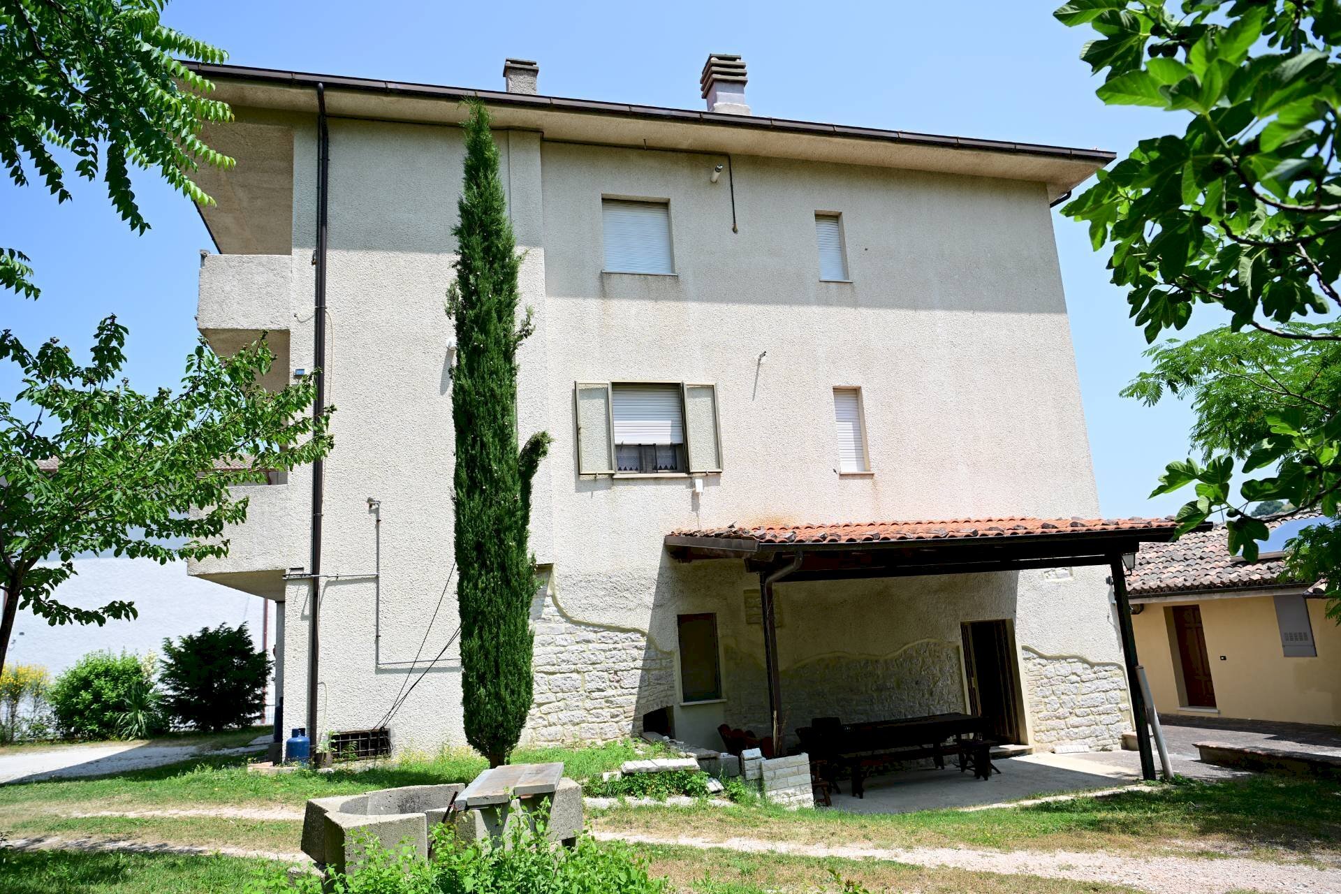 Foto 3 - Three-room apartment Monte Catria
 
6, Frontone - photo 3