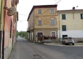 Casa indipendente via Umberto 1, 1, Rocchetta Ligure - foto 5