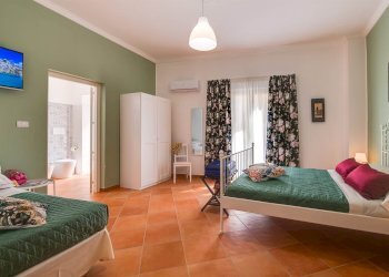 Commercial Activity Vicolo Puccio, Sciacca - photo 16