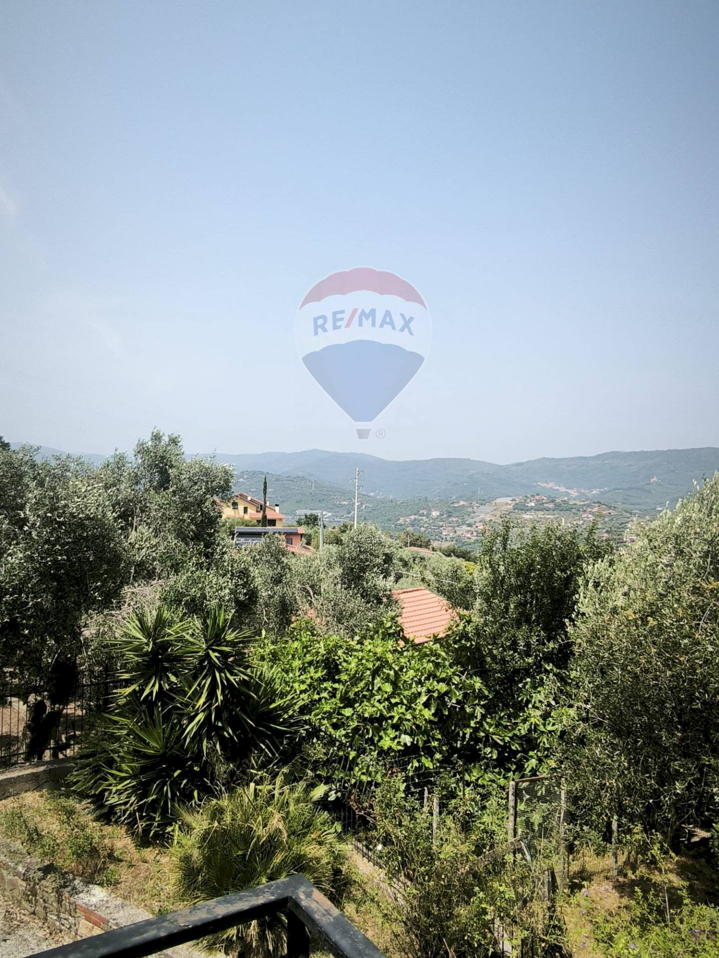 Independent house STR. Ronchi-Brighei, 37 
 Imperia, Imperia - photo 2