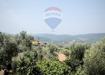 Independent house STR. Ronchi-Brighei, 37 
 Imperia, Imperia - photo 2