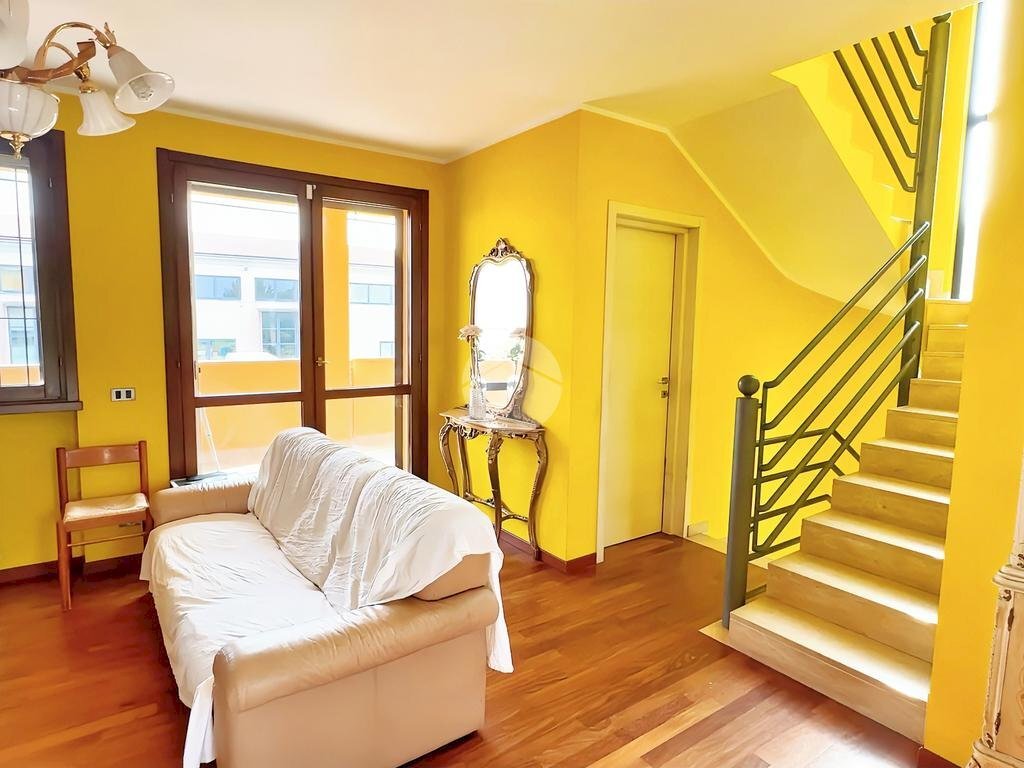 Appartamento Str. del Giarone, Torrile - foto 1