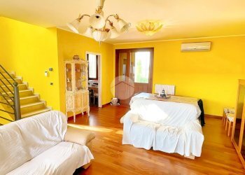Appartamento Str. del Giarone, Torrile - foto 2
